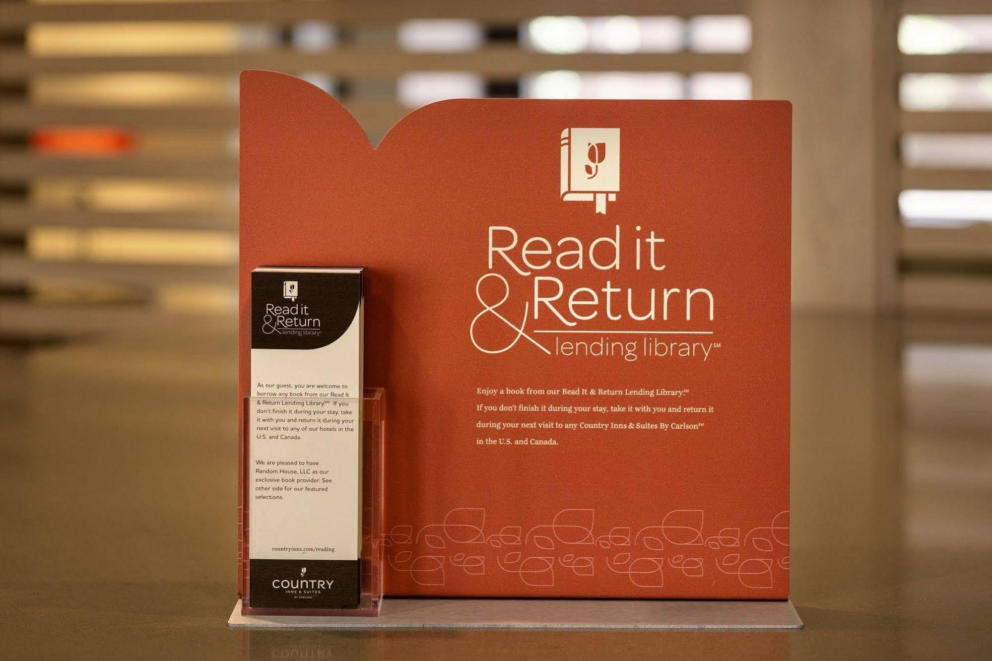 Country Inn & Suites By Radisson, Des Moines West, Ia Clive Εξωτερικό φωτογραφία